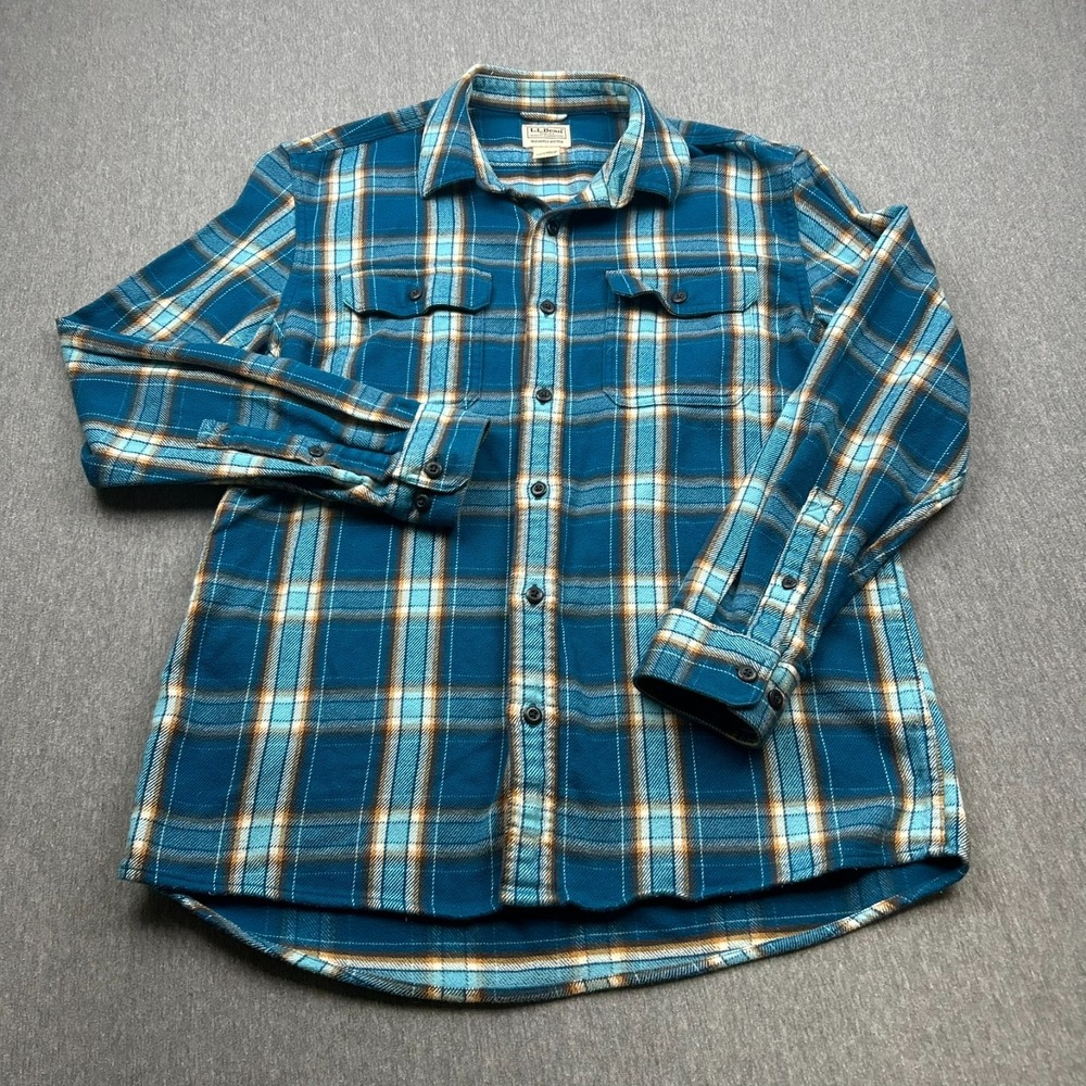 LL Bean Long Sleeve Button Up Slightly Fitted Flannel Shirt Mens Medium Blue - Picture 2 of 14